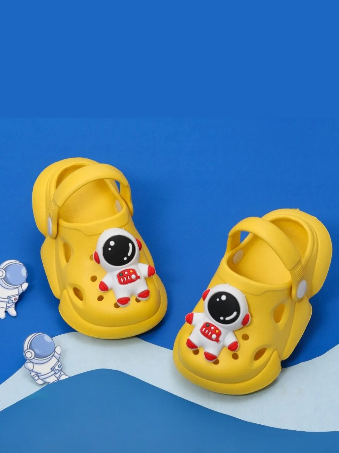 3D Astronaut Motif Clogs for Boys