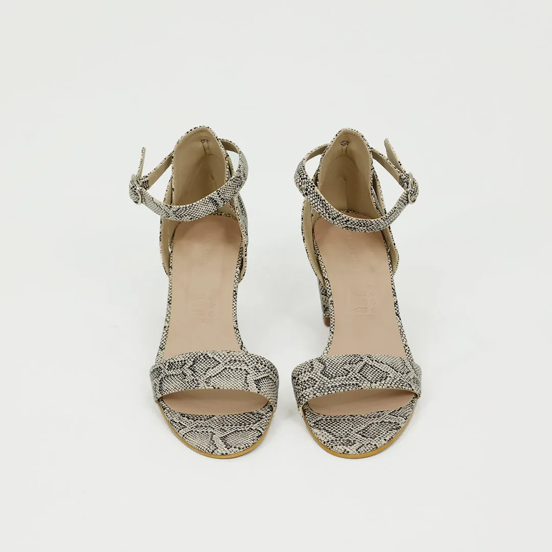 Bali Heeled Sandals altura cinco y medio