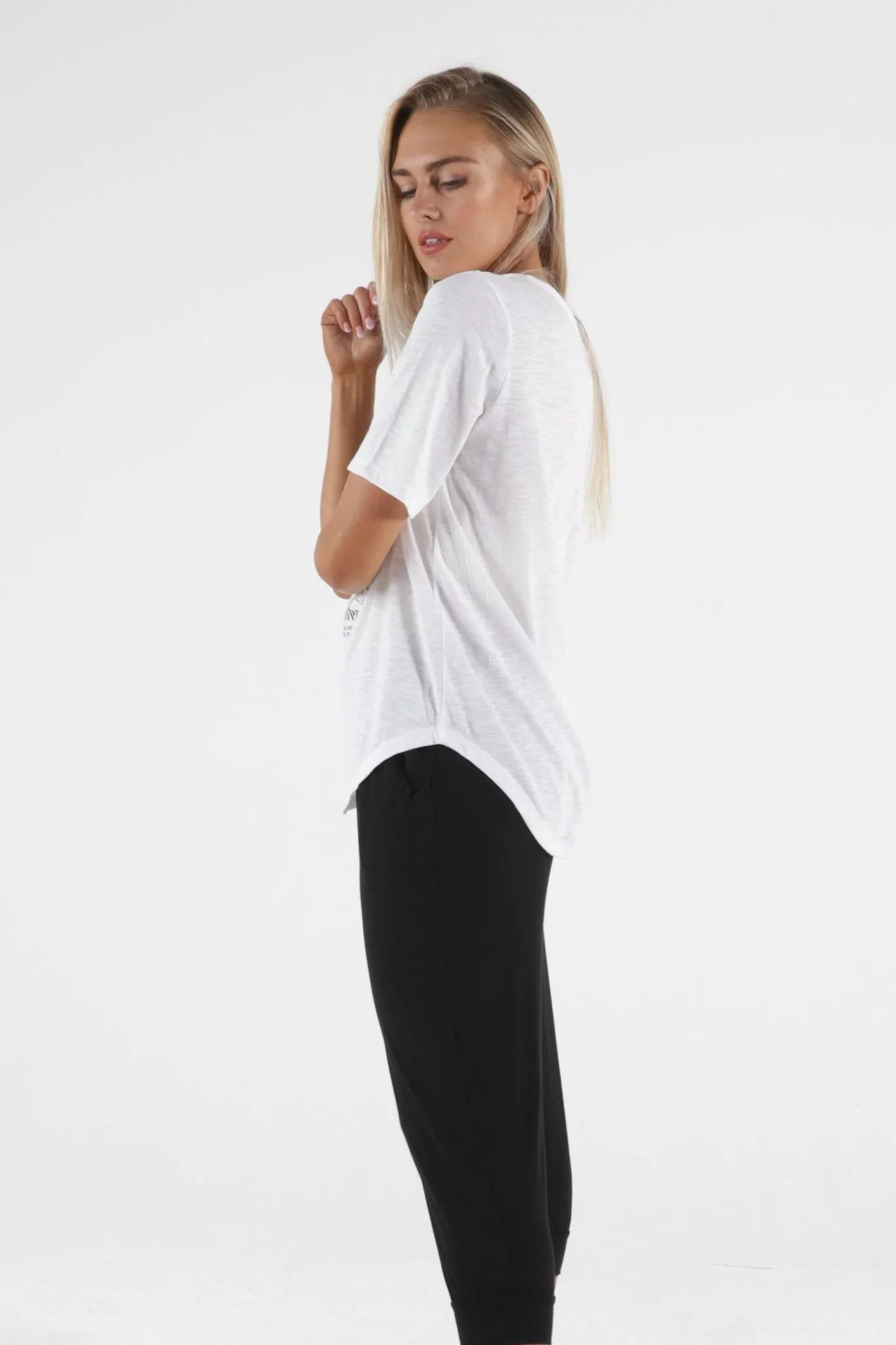 Betty Basics Ariana Tee in White - Je Ne Sais Quoi