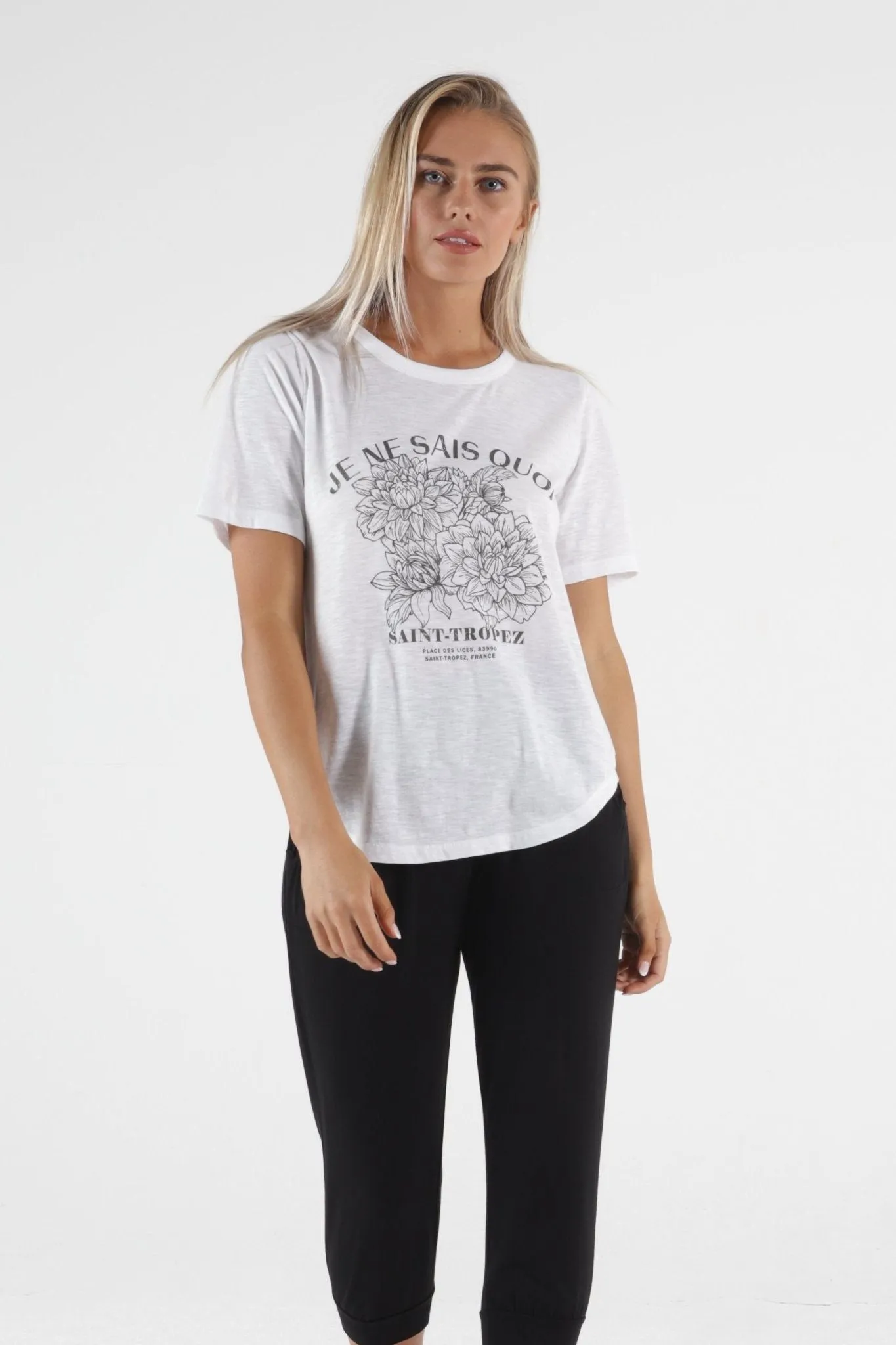 Betty Basics Ariana Tee in White - Je Ne Sais Quoi