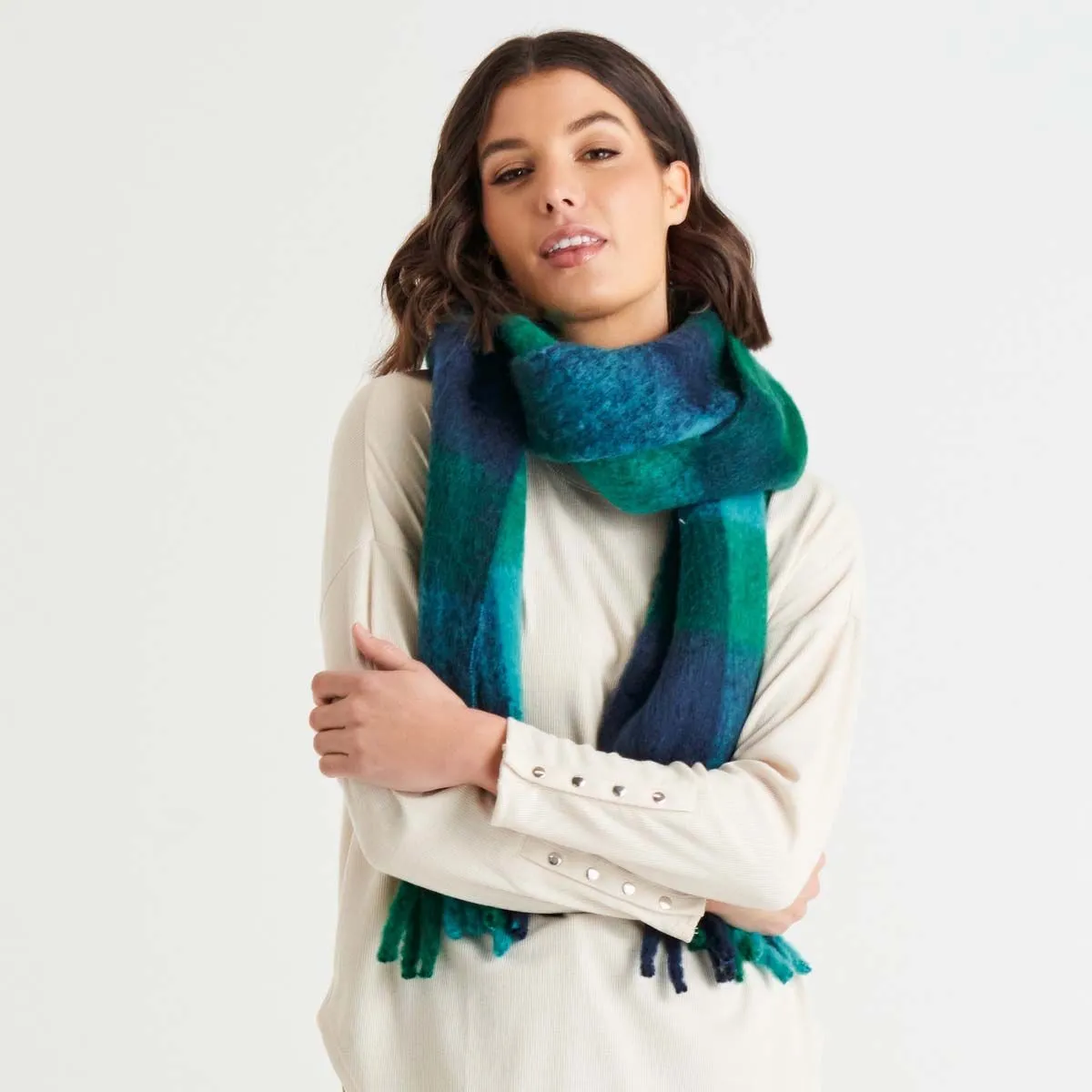 Betty Basics Lillian Fluffy Scarf in Green / Blue Check