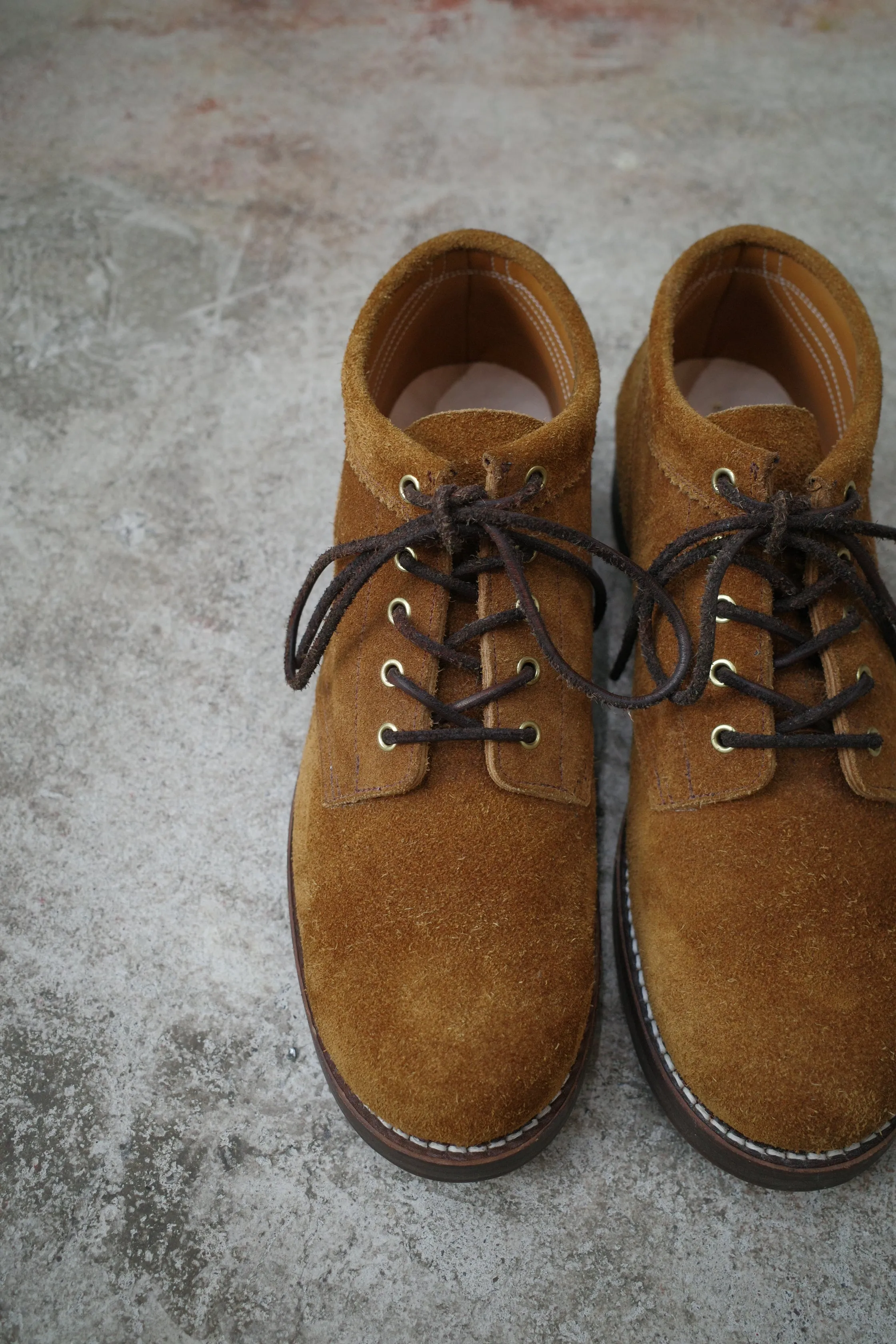 COUPEN (Tobacco Oil Suede)