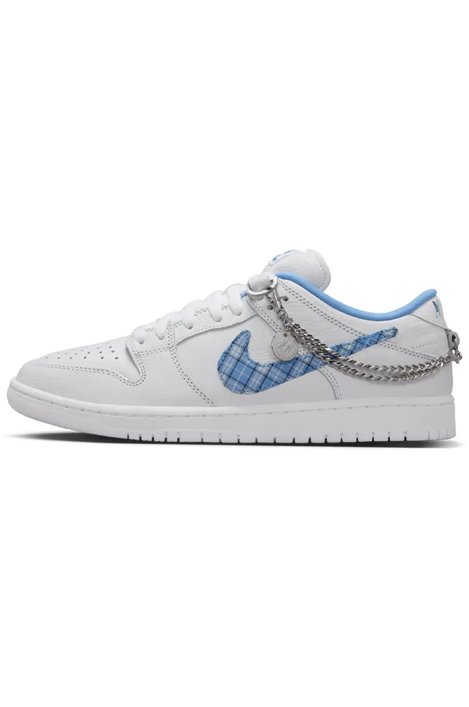 Nike SB Dunk Low Pro 'Nicole Hause' Skate Shoes