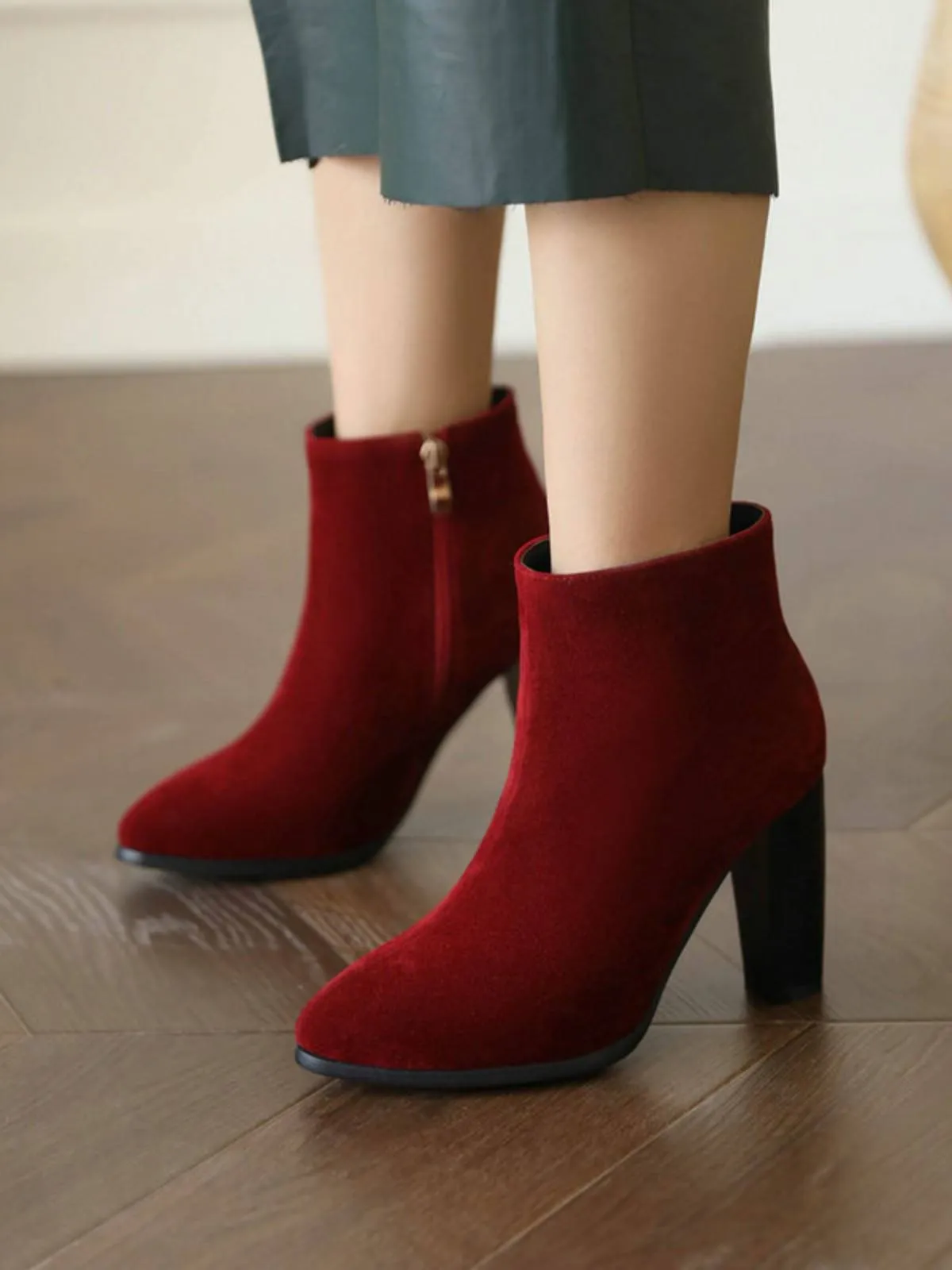 Retro Fleece Solid Color High Heel Boots