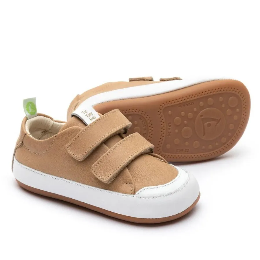 Tip Toey Joey Boy's and Girl's Bossy Sneakers, Sand/White